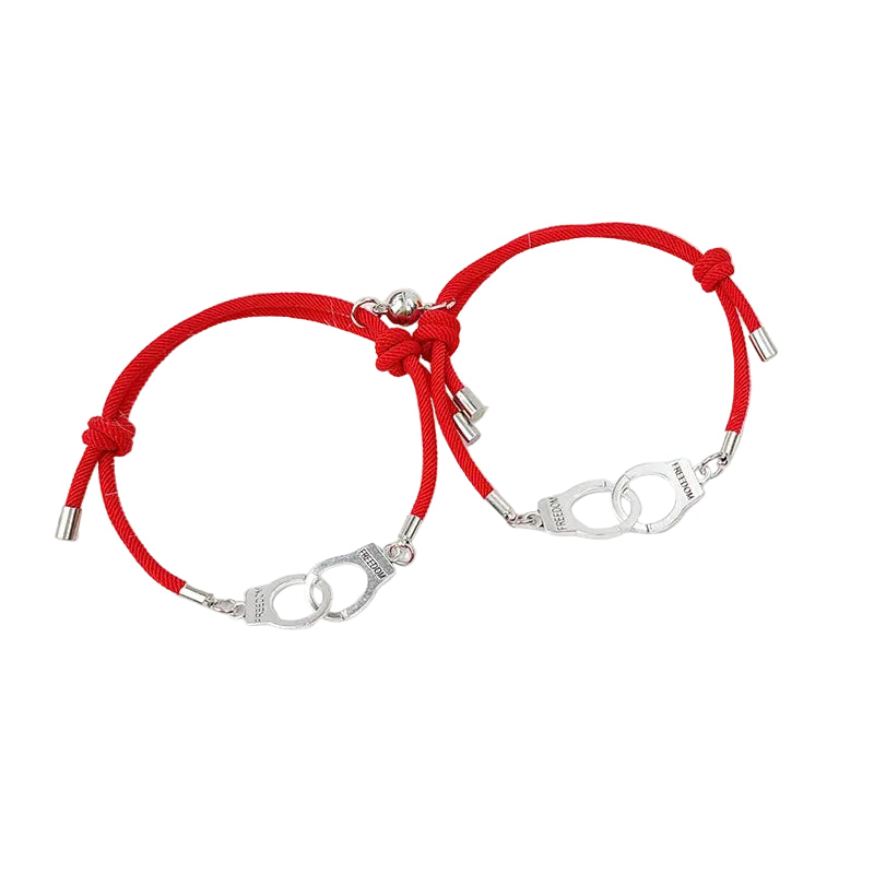 Bracelet Couple Discret Lien Anneaux Aimant Rouges | Judy & Maxence